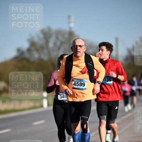 06.04.2025 - 44. Internationalen Wilhelmsburger Insellauf Dr. Thomas Lammeyer http://msf.ph/oto/7565023 06.04.2025 09:40:08 Laufen 349, 4589, 135 meine-sportfotos.de