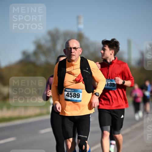06.04.2025 - 44. Internationalen Wilhelmsburger Insellauf Dr. Thomas Lammeyer http://msf.ph/oto/7565037 06.04.2025 09:40:09 Laufen 4589, 135 meine-sportfotos.de