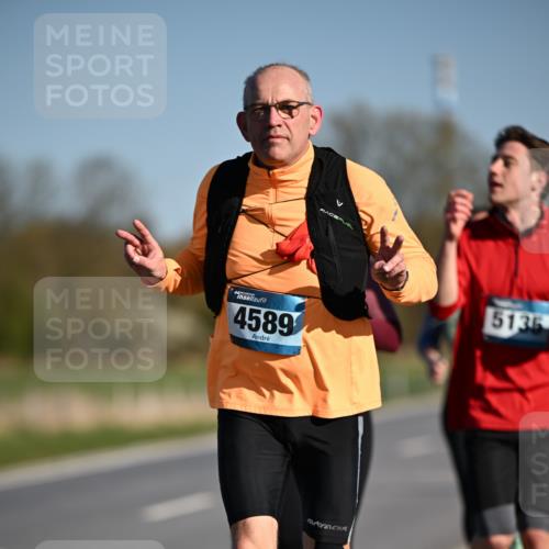 06.04.2025 - 44. Internationalen Wilhelmsburger Insellauf Dr. Thomas Lammeyer http://msf.ph/oto/7565066 06.04.2025 09:40:10 Laufen 44, 4589, 5135 meine-sportfotos.de