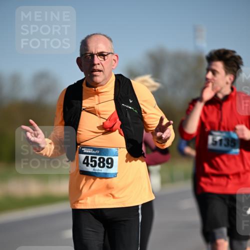 06.04.2025 - 44. Internationalen Wilhelmsburger Insellauf Dr. Thomas Lammeyer http://msf.ph/oto/7565071 06.04.2025 09:40:10 Laufen 119, 15135, 4589 meine-sportfotos.de