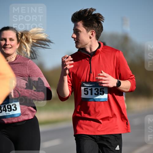 06.04.2025 - 44. Internationalen Wilhelmsburger Insellauf Dr. Thomas Lammeyer http://msf.ph/oto/7565084 06.04.2025 09:40:12 Laufen 3493, 5135 meine-sportfotos.de