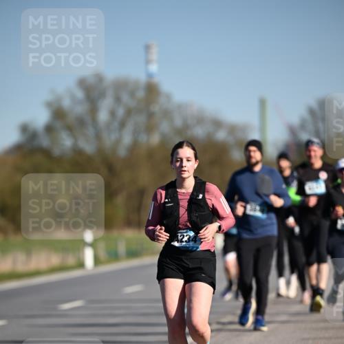06.04.2025 - 44. Internationalen Wilhelmsburger Insellauf Dr. Thomas Lammeyer http://msf.ph/oto/7565124 06.04.2025 09:40:17 Laufen 1234 meine-sportfotos.de