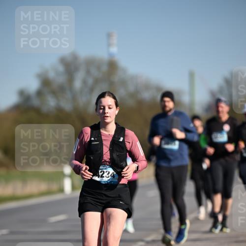 06.04.2025 - 44. Internationalen Wilhelmsburger Insellauf Dr. Thomas Lammeyer http://msf.ph/oto/7565138 06.04.2025 09:40:18 Laufen 4234 meine-sportfotos.de