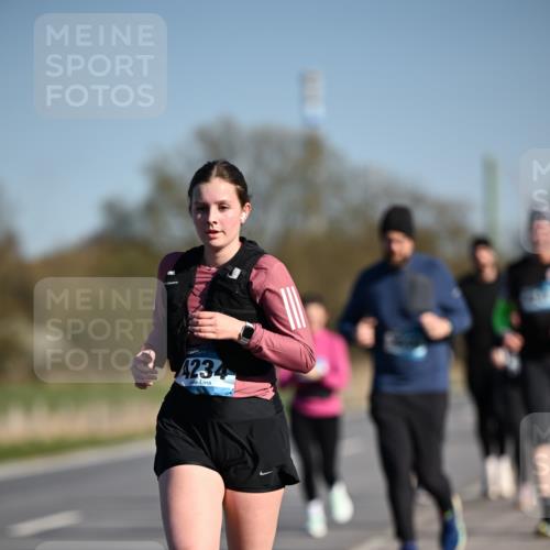 06.04.2025 - 44. Internationalen Wilhelmsburger Insellauf Dr. Thomas Lammeyer http://msf.ph/oto/7565163 06.04.2025 09:40:19 Laufen 4234 meine-sportfotos.de