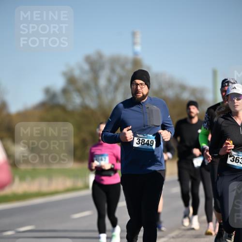 06.04.2025 - 44. Internationalen Wilhelmsburger Insellauf Dr. Thomas Lammeyer http://msf.ph/oto/7565177 06.04.2025 09:40:21 Laufen 3849, 363 meine-sportfotos.de