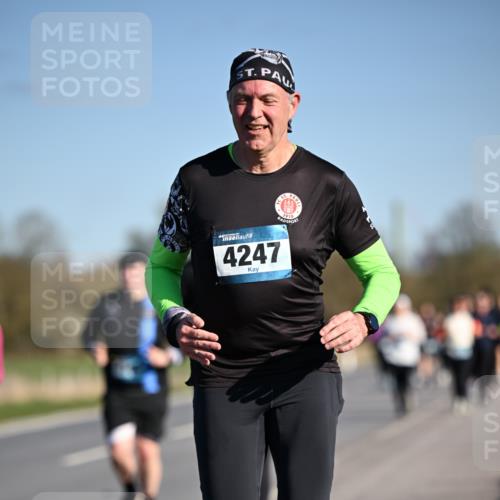 06.04.2025 - 44. Internationalen Wilhelmsburger Insellauf Dr. Thomas Lammeyer http://msf.ph/oto/7565251 06.04.2025 09:40:25 Laufen 44, 1910, 4247 meine-sportfotos.de