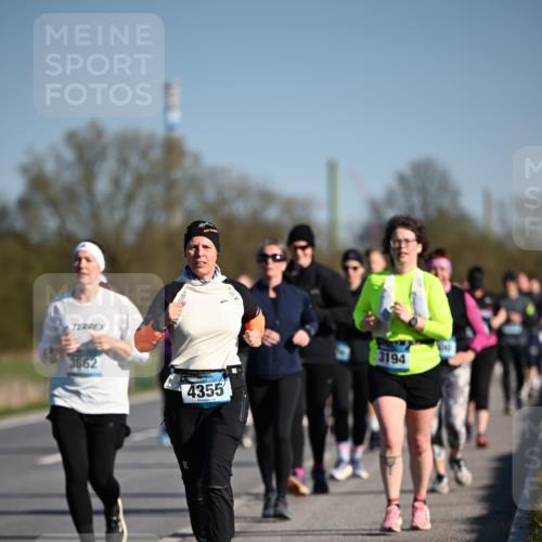 06.04.2025 - 44. Internationalen Wilhelmsburger Insellauf Dr. Thomas Lammeyer http://msf.ph/oto/7565294 06.04.2025 09:40:35 Laufen 3662, 4355, 3194 meine-sportfotos.de