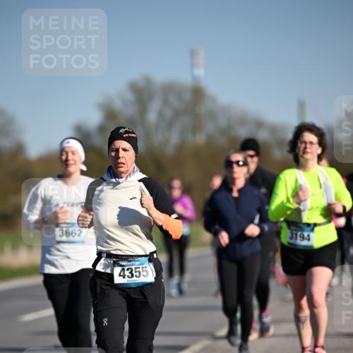 06.04.2025 - 44. Internationalen Wilhelmsburger Insellauf Dr. Thomas Lammeyer http://msf.ph/oto/7565319 06.04.2025 09:40:37 Laufen 3662, 4355, 3194 meine-sportfotos.de