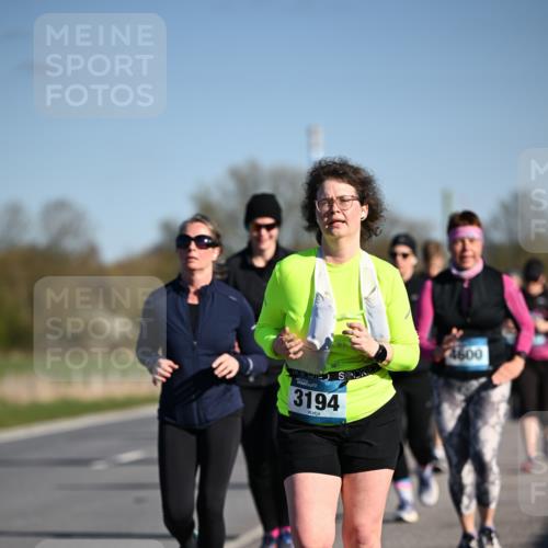 06.04.2025 - 44. Internationalen Wilhelmsburger Insellauf Dr. Thomas Lammeyer http://msf.ph/oto/7565354 06.04.2025 09:40:40 Laufen 3194, 4600 meine-sportfotos.de