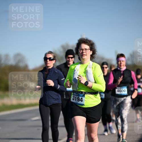 06.04.2025 - 44. Internationalen Wilhelmsburger Insellauf Dr. Thomas Lammeyer http://msf.ph/oto/7565357 06.04.2025 09:40:40 Laufen 3194, 4600 meine-sportfotos.de