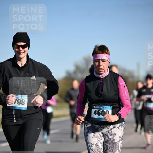 06.04.2025 - 44. Internationalen Wilhelmsburger Insellauf Dr. Thomas Lammeyer http://msf.ph/oto/7565399 06.04.2025 09:40:43 Laufen 198, 4600 meine-sportfotos.de