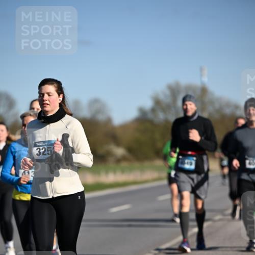 06.04.2025 - 44. Internationalen Wilhelmsburger Insellauf Dr. Thomas Lammeyer http://msf.ph/oto/7565498 06.04.2025 09:40:50 Laufen 325, 3 meine-sportfotos.de