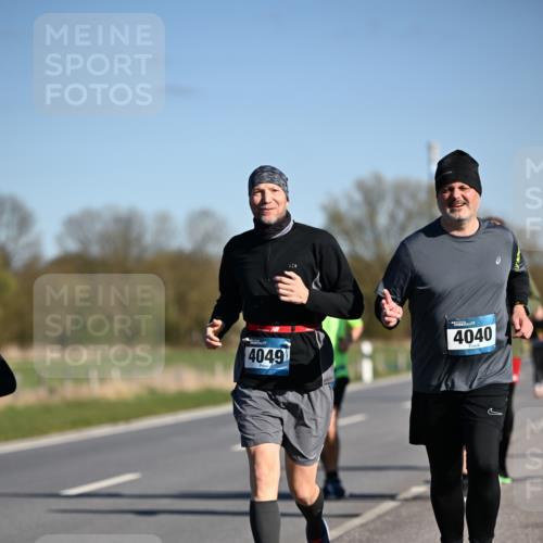 06.04.2025 - 44. Internationalen Wilhelmsburger Insellauf Dr. Thomas Lammeyer http://msf.ph/oto/7565526 06.04.2025 09:40:51 Laufen 4049, 620, 4040 meine-sportfotos.de