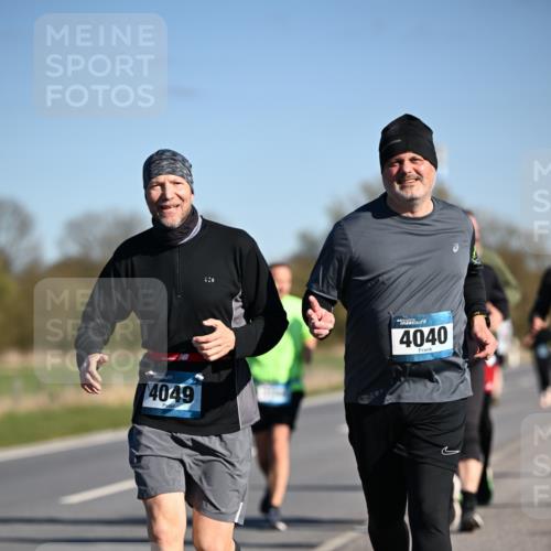 06.04.2025 - 44. Internationalen Wilhelmsburger Insellauf Dr. Thomas Lammeyer http://msf.ph/oto/7565541 06.04.2025 09:40:52 Laufen 4049, 4040 meine-sportfotos.de