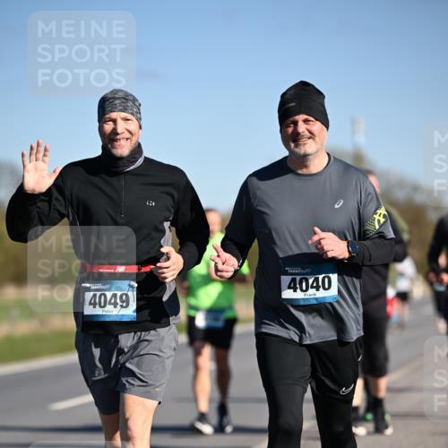 06.04.2025 - 44. Internationalen Wilhelmsburger Insellauf Dr. Thomas Lammeyer http://msf.ph/oto/7565547 06.04.2025 09:40:53 Laufen 4049, 4040 meine-sportfotos.de