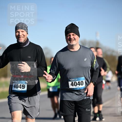 06.04.2025 - 44. Internationalen Wilhelmsburger Insellauf Dr. Thomas Lammeyer http://msf.ph/oto/7565553 06.04.2025 09:40:53 Laufen 4040, 4049 meine-sportfotos.de