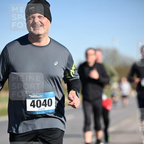 06.04.2025 - 44. Internationalen Wilhelmsburger Insellauf Dr. Thomas Lammeyer http://msf.ph/oto/7565573 06.04.2025 09:40:54 Laufen 4040 meine-sportfotos.de