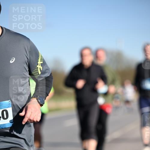 06.04.2025 - 44. Internationalen Wilhelmsburger Insellauf Dr. Thomas Lammeyer http://msf.ph/oto/7565583 06.04.2025 09:40:54 Laufen 0 meine-sportfotos.de