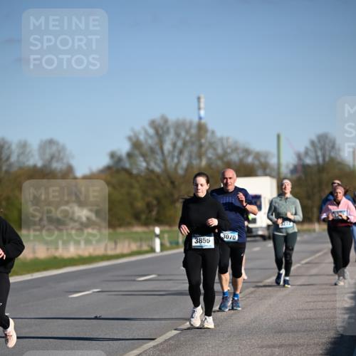 06.04.2025 - 44. Internationalen Wilhelmsburger Insellauf Dr. Thomas Lammeyer http://msf.ph/oto/7565650 06.04.2025 09:41:06 Laufen 3855, 3070 meine-sportfotos.de