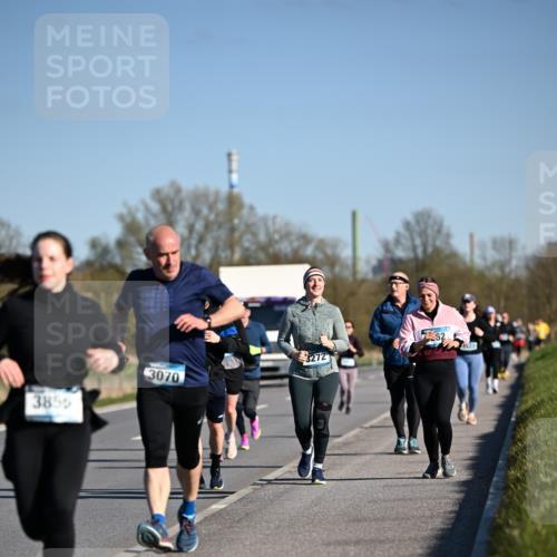 06.04.2025 - 44. Internationalen Wilhelmsburger Insellauf Dr. Thomas Lammeyer http://msf.ph/oto/7565681 06.04.2025 09:41:09 Laufen 3855, 3070, 3272 meine-sportfotos.de