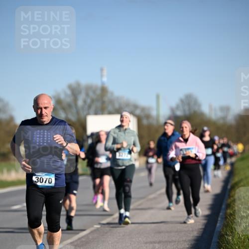 06.04.2025 - 44. Internationalen Wilhelmsburger Insellauf Dr. Thomas Lammeyer http://msf.ph/oto/7565699 06.04.2025 09:41:10 Laufen 3070 meine-sportfotos.de