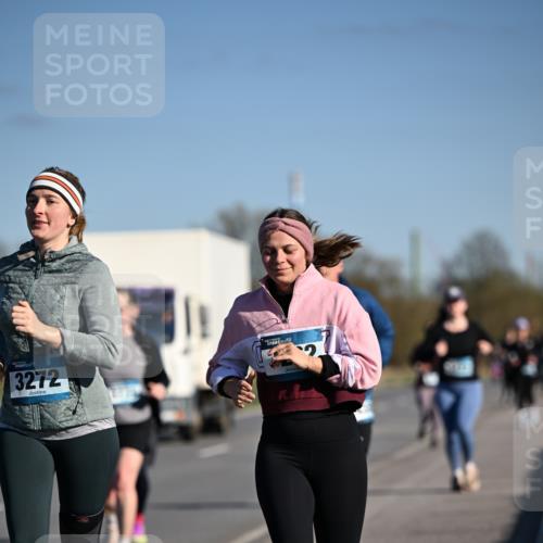 06.04.2025 - 44. Internationalen Wilhelmsburger Insellauf Dr. Thomas Lammeyer http://msf.ph/oto/7565769 06.04.2025 09:41:14 Laufen 3272 meine-sportfotos.de