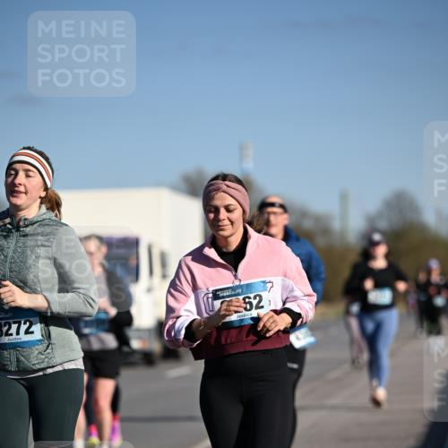 06.04.2025 - 44. Internationalen Wilhelmsburger Insellauf Dr. Thomas Lammeyer http://msf.ph/oto/7565772 06.04.2025 09:41:15 Laufen 3272, 62, 1 meine-sportfotos.de