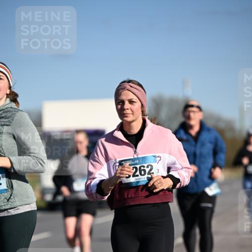 06.04.2025 - 44. Internationalen Wilhelmsburger Insellauf Dr. Thomas Lammeyer http://msf.ph/oto/7565788 06.04.2025 09:41:15 Laufen 262 meine-sportfotos.de