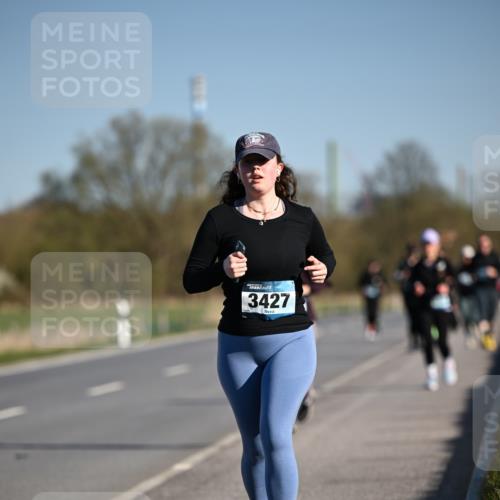 06.04.2025 - 44. Internationalen Wilhelmsburger Insellauf Dr. Thomas Lammeyer http://msf.ph/oto/7565816 06.04.2025 09:41:19 Laufen 3427 meine-sportfotos.de