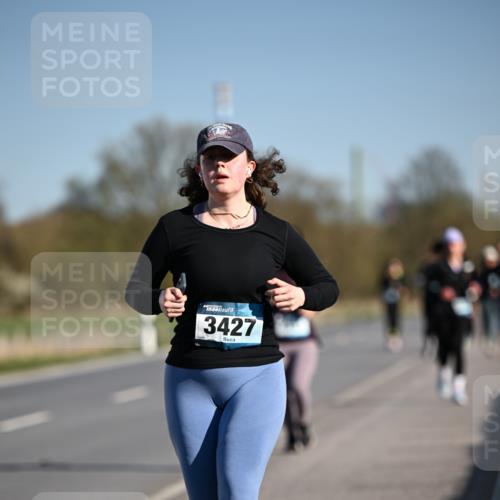 06.04.2025 - 44. Internationalen Wilhelmsburger Insellauf Dr. Thomas Lammeyer http://msf.ph/oto/7565833 06.04.2025 09:41:20 Laufen 3427 meine-sportfotos.de