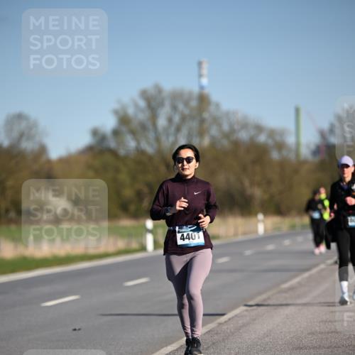 06.04.2025 - 44. Internationalen Wilhelmsburger Insellauf Dr. Thomas Lammeyer http://msf.ph/oto/7565835 06.04.2025 09:41:22 Laufen 4401 meine-sportfotos.de