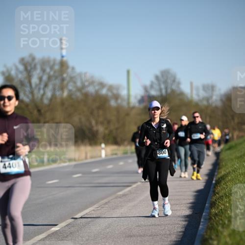 06.04.2025 - 44. Internationalen Wilhelmsburger Insellauf Dr. Thomas Lammeyer http://msf.ph/oto/7565848 06.04.2025 09:41:24 Laufen 4401, 800 meine-sportfotos.de