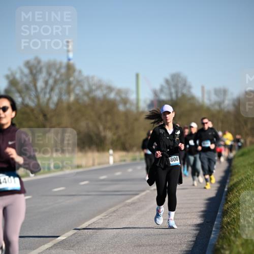 06.04.2025 - 44. Internationalen Wilhelmsburger Insellauf Dr. Thomas Lammeyer http://msf.ph/oto/7565853 06.04.2025 09:41:24 Laufen 1401, 800 meine-sportfotos.de