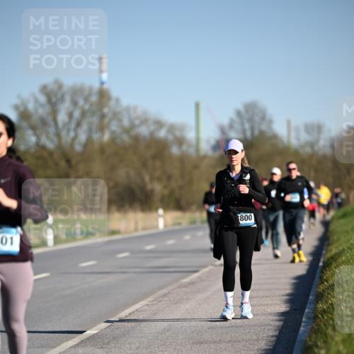 06.04.2025 - 44. Internationalen Wilhelmsburger Insellauf Dr. Thomas Lammeyer http://msf.ph/oto/7565856 06.04.2025 09:41:24 Laufen 01, 800 meine-sportfotos.de