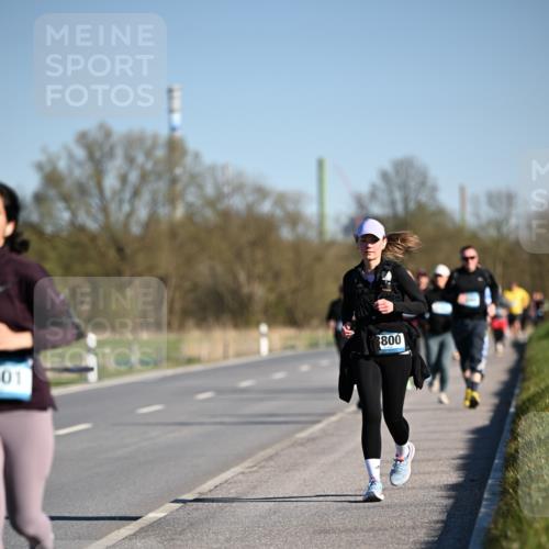 06.04.2025 - 44. Internationalen Wilhelmsburger Insellauf Dr. Thomas Lammeyer http://msf.ph/oto/7565858 06.04.2025 09:41:24 Laufen 01, 800 meine-sportfotos.de