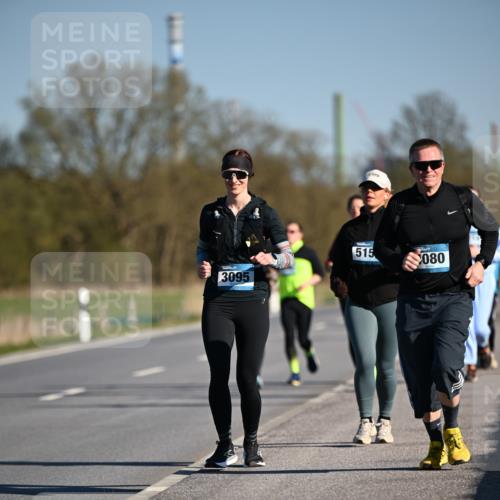 06.04.2025 - 44. Internationalen Wilhelmsburger Insellauf Dr. Thomas Lammeyer http://msf.ph/oto/7565915 06.04.2025 09:41:32 Laufen 3095, 515, 080 meine-sportfotos.de