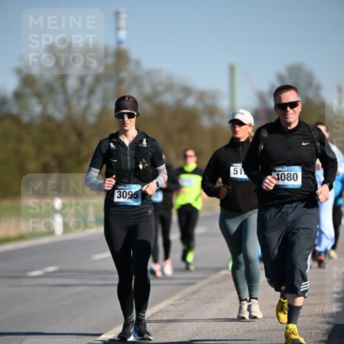 06.04.2025 - 44. Internationalen Wilhelmsburger Insellauf Dr. Thomas Lammeyer http://msf.ph/oto/7565935 06.04.2025 09:41:33 Laufen 3095, 51, 4080 meine-sportfotos.de