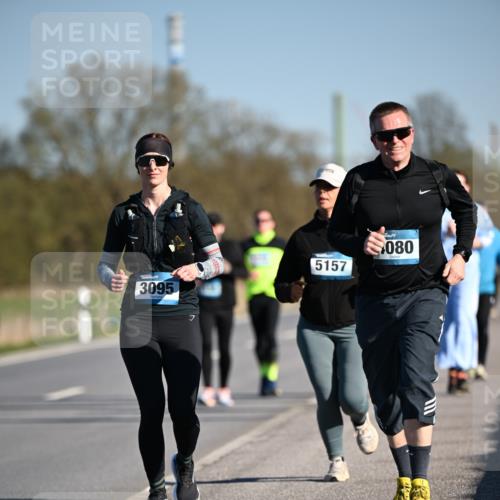 06.04.2025 - 44. Internationalen Wilhelmsburger Insellauf Dr. Thomas Lammeyer http://msf.ph/oto/7565940 06.04.2025 09:41:34 Laufen 3095, 5157, 080 meine-sportfotos.de