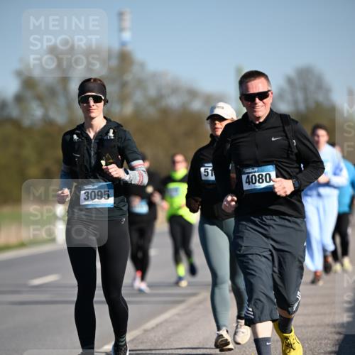 06.04.2025 - 44. Internationalen Wilhelmsburger Insellauf Dr. Thomas Lammeyer http://msf.ph/oto/7565951 06.04.2025 09:41:35 Laufen 3095, 1, 51, 4080 meine-sportfotos.de