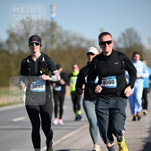 06.04.2025 - 44. Internationalen Wilhelmsburger Insellauf Dr. Thomas Lammeyer http://msf.ph/oto/7565953 06.04.2025 09:41:35 Laufen 3095, 4080 meine-sportfotos.de
