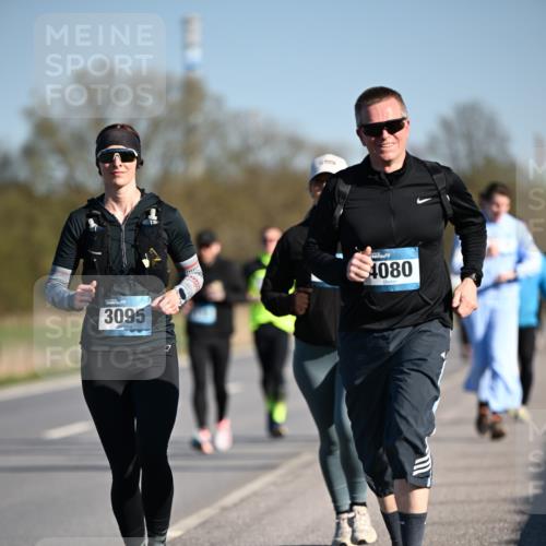 06.04.2025 - 44. Internationalen Wilhelmsburger Insellauf Dr. Thomas Lammeyer http://msf.ph/oto/7565956 06.04.2025 09:41:35 Laufen 3095, 4080 meine-sportfotos.de