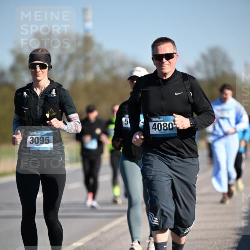 06.04.2025 - 44. Internationalen Wilhelmsburger Insellauf Dr. Thomas Lammeyer http://msf.ph/oto/7565964 06.04.2025 09:41:35 Laufen 3095, 1, 15, 4080 meine-sportfotos.de