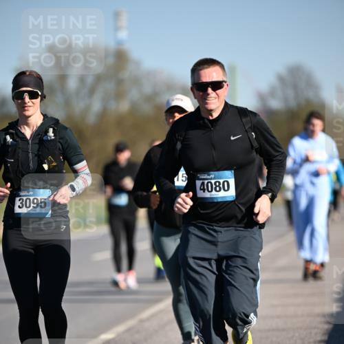 06.04.2025 - 44. Internationalen Wilhelmsburger Insellauf Dr. Thomas Lammeyer http://msf.ph/oto/7565969 06.04.2025 09:41:36 Laufen 3095, 7, 15, 4080 meine-sportfotos.de