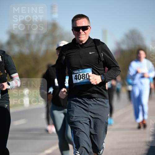 06.04.2025 - 44. Internationalen Wilhelmsburger Insellauf Dr. Thomas Lammeyer http://msf.ph/oto/7565977 06.04.2025 09:41:36 Laufen 4080 meine-sportfotos.de
