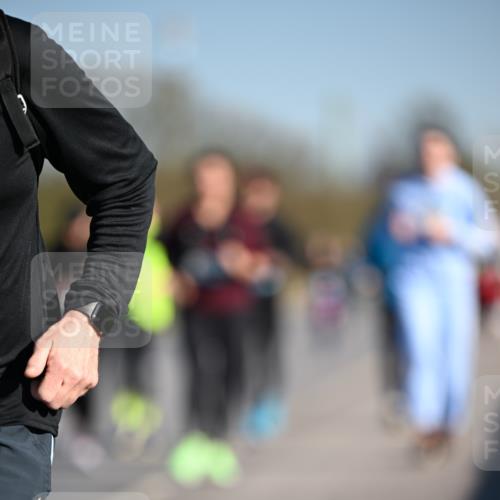 06.04.2025 - 44. Internationalen Wilhelmsburger Insellauf Dr. Thomas Lammeyer http://msf.ph/oto/7566015 06.04.2025 09:41:39 Laufen  meine-sportfotos.de