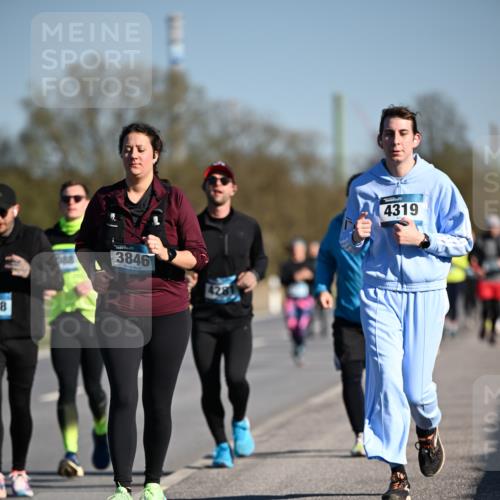 06.04.2025 - 44. Internationalen Wilhelmsburger Insellauf Dr. Thomas Lammeyer http://msf.ph/oto/7566035 06.04.2025 09:41:40 Laufen 8, 3846, 4319 meine-sportfotos.de