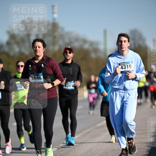06.04.2025 - 44. Internationalen Wilhelmsburger Insellauf Dr. Thomas Lammeyer http://msf.ph/oto/7566038 06.04.2025 09:41:40 Laufen 3846, 4281, 4319 meine-sportfotos.de