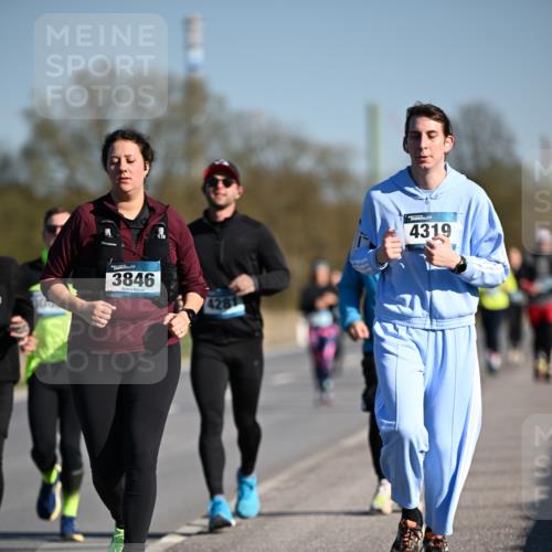 06.04.2025 - 44. Internationalen Wilhelmsburger Insellauf Dr. Thomas Lammeyer http://msf.ph/oto/7566046 06.04.2025 09:41:41 Laufen 3846, 4319 meine-sportfotos.de