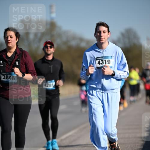06.04.2025 - 44. Internationalen Wilhelmsburger Insellauf Dr. Thomas Lammeyer http://msf.ph/oto/7566061 06.04.2025 09:41:42 Laufen 3846, 4281, 4319 meine-sportfotos.de