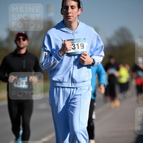 06.04.2025 - 44. Internationalen Wilhelmsburger Insellauf Dr. Thomas Lammeyer http://msf.ph/oto/7566092 06.04.2025 09:41:43 Laufen 4201, 319 meine-sportfotos.de